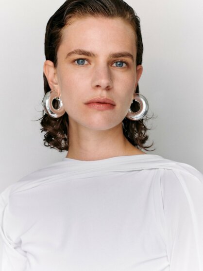 UM Large Stratus HOops Campaign