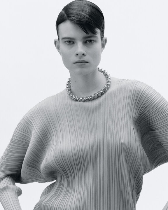 Twist Collier_ uncommon matters