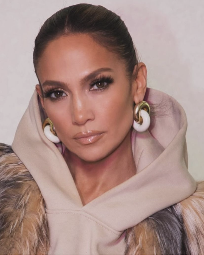 Jennifer Lopez wearing UM Cumulus Earrings